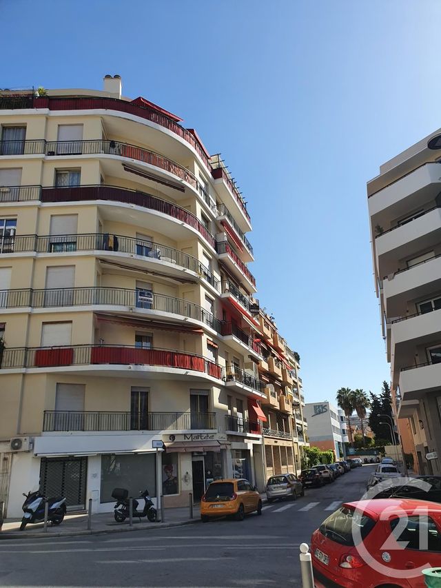 Afficher la photo en grand Appartement F1 à louer - 1 pièce - 34.0 m2 - NICE - 06 - PROVENCE-ALPES-COTE-D-AZUR - Century 21 Optimmo