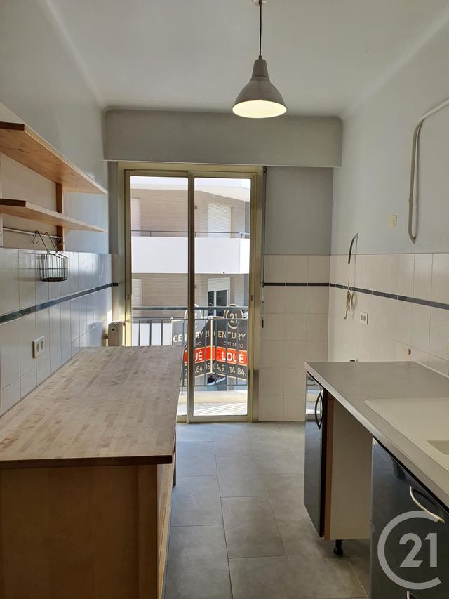 Afficher la photo en grand Appartement F1 à louer - 1 pièce - 34.0 m2 - NICE - 06 - PROVENCE-ALPES-COTE-D-AZUR - Century 21 Optimmo