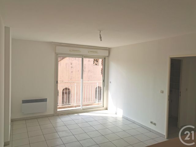 Afficher la photo en grand Appartement F2 à louer - 2 pièces - 42.0 m2 - LE CANNET - 06 - PROVENCE-ALPES-COTE-D-AZUR - Century 21 Optimmo