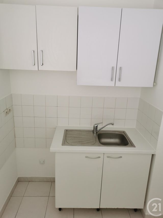 Afficher la photo en grand Appartement F2 à louer - 2 pièces - 42.0 m2 - LE CANNET - 06 - PROVENCE-ALPES-COTE-D-AZUR - Century 21 Optimmo
