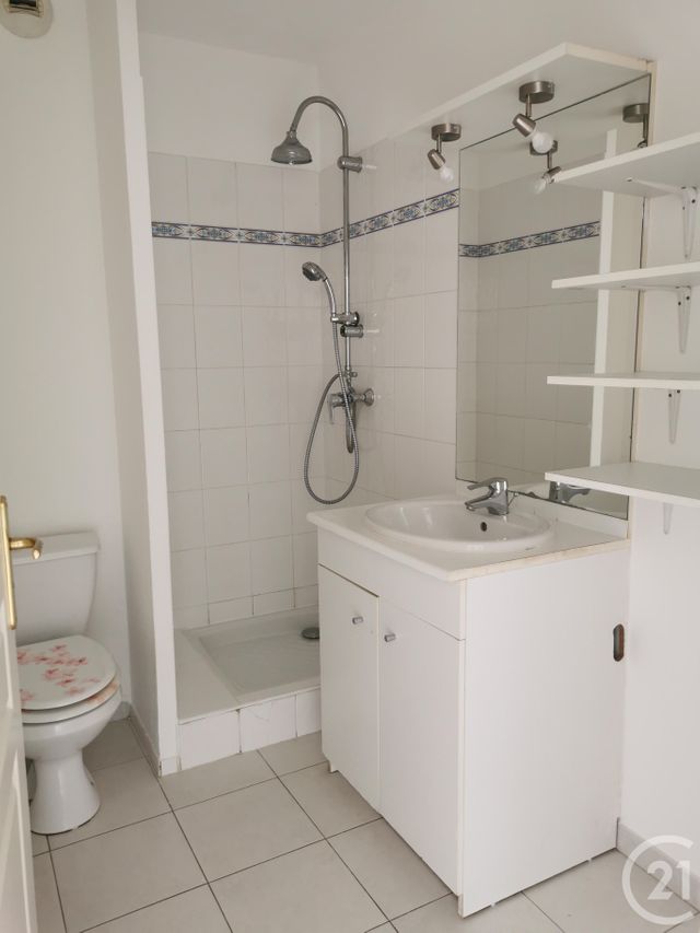 Afficher la photo en grand Appartement F2 à louer - 2 pièces - 42.0 m2 - LE CANNET - 06 - PROVENCE-ALPES-COTE-D-AZUR - Century 21 Optimmo
