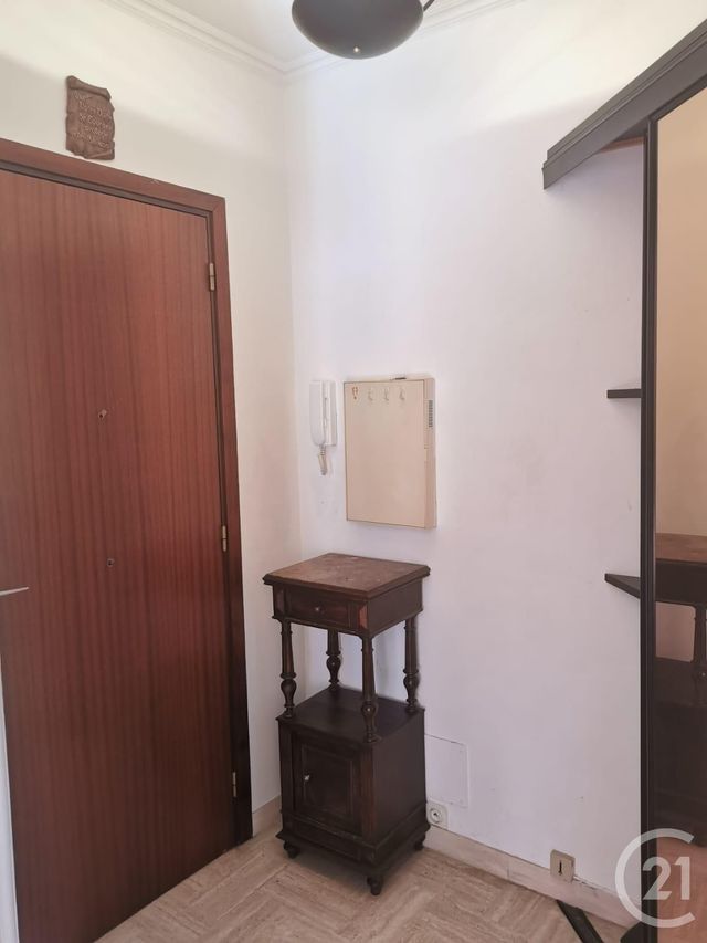 Afficher la photo en grand Appartement F1 à louer - 1 pièce - 30.12 m2 - CAGNES SUR MER - 06 - PROVENCE-ALPES-COTE-D-AZUR - Century 21 Optimmo