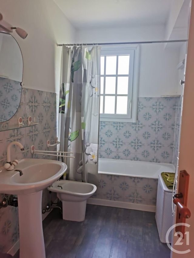 Afficher la photo en grand Appartement F1 à louer - 1 pièce - 30.12 m2 - CAGNES SUR MER - 06 - PROVENCE-ALPES-COTE-D-AZUR - Century 21 Optimmo