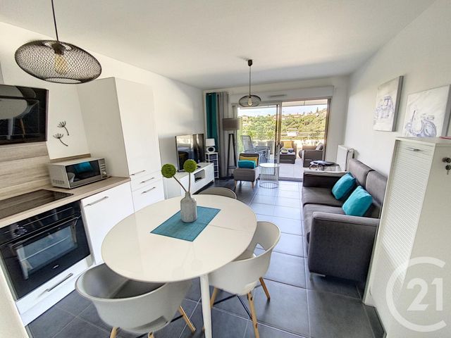 Appartement F3 à vendre - 3 pièces - 56.0 m2 - NICE - 06 - PROVENCE-ALPES-COTE-D-AZUR - Century 21 Optimmo Appartement F3 à vendre - 3 pièces - 56.0 m2 - NICE - 06 - PROVENCE-ALPES-COTE-D-AZUR - Century 21 Optimmo