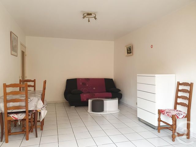 Studio à louer - 1 pièce - 31.44 m2 - NICE - 06 - PROVENCE-ALPES-COTE-D-AZUR - Century 21 Optimmo Studio à louer - 1 pièce - 31.44 m2 - NICE - 06 - PROVENCE-ALPES-COTE-D-AZUR - Century 21 Optimmo