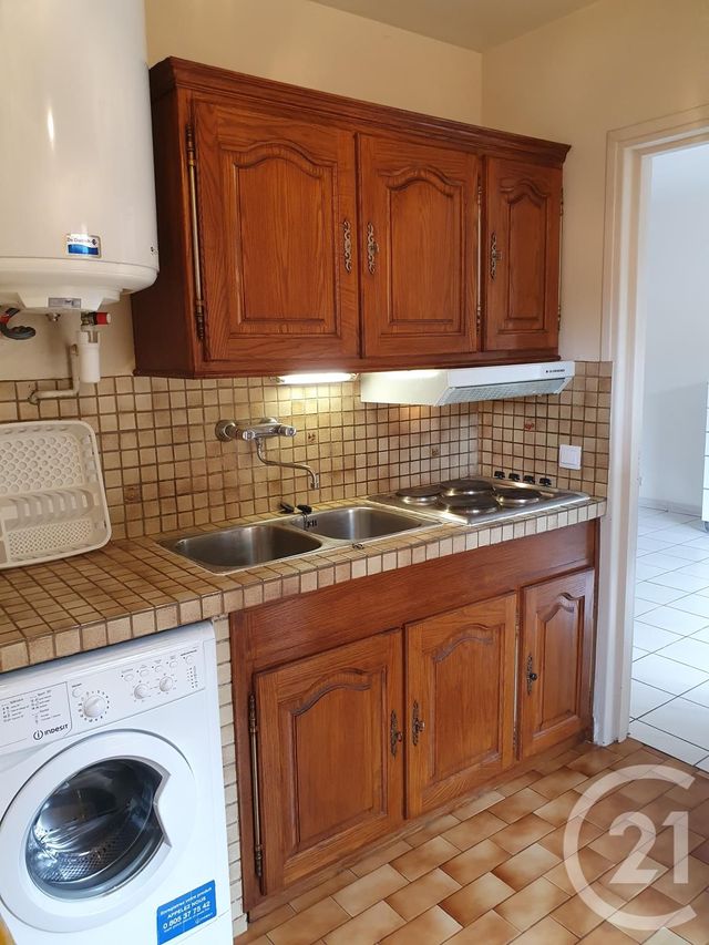 Studio à louer - 1 pièce - 31.44 m2 - NICE - 06 - PROVENCE-ALPES-COTE-D-AZUR - Century 21 Optimmo Studio à louer - 1 pièce - 31.44 m2 - NICE - 06 - PROVENCE-ALPES-COTE-D-AZUR - Century 21 Optimmo