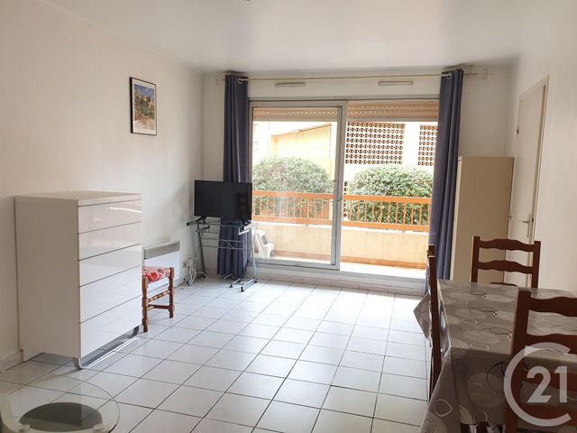 Studio à louer - 1 pièce - 31.44 m2 - NICE - 06 - PROVENCE-ALPES-COTE-D-AZUR - Century 21 Optimmo Studio à louer - 1 pièce - 31.44 m2 - NICE - 06 - PROVENCE-ALPES-COTE-D-AZUR - Century 21 Optimmo