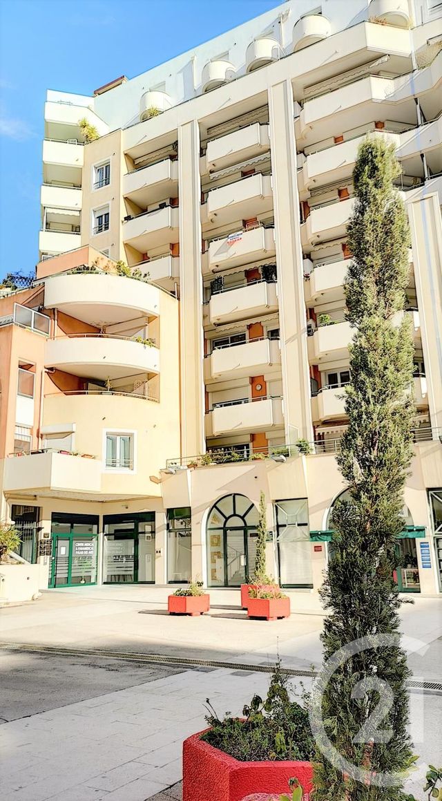 Appartement F2 à louer - 2 pièces - 36.65 m2 - NICE - 06 - PROVENCE-ALPES-COTE-D-AZUR - Century 21 Optimmo Appartement F2 à louer - 2 pièces - 36.65 m2 - NICE - 06 - PROVENCE-ALPES-COTE-D-AZUR - Century 21 Optimmo