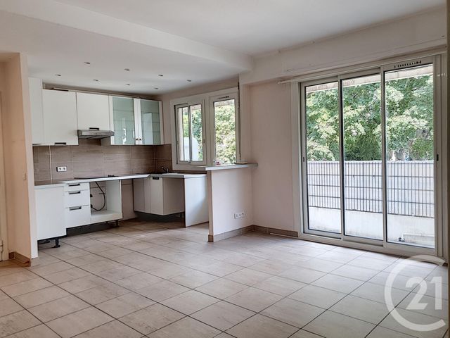 Appartement F2 à louer - 2 pièces - 52.19 m2 - NICE - 06 - PROVENCE-ALPES-COTE-D-AZUR - Century 21 Optimmo Appartement F2 à louer - 2 pièces - 52.19 m2 - NICE - 06 - PROVENCE-ALPES-COTE-D-AZUR - Century 21 Optimmo