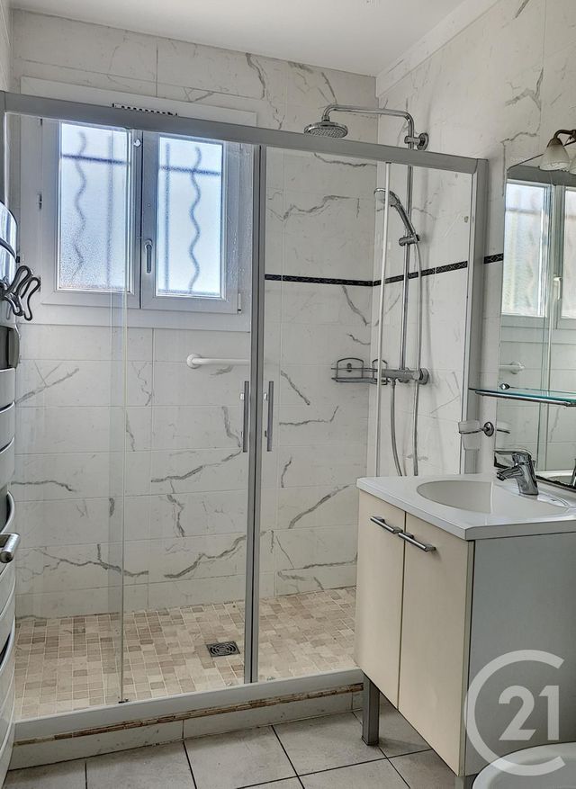 Appartement F2 à louer - 2 pièces - 52.19 m2 - NICE - 06 - PROVENCE-ALPES-COTE-D-AZUR - Century 21 Optimmo Appartement F2 à louer - 2 pièces - 52.19 m2 - NICE - 06 - PROVENCE-ALPES-COTE-D-AZUR - Century 21 Optimmo