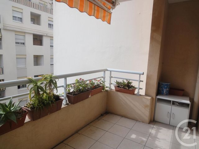 Appartement F2 à louer - 2 pièces - 45.28 m2 - NICE - 06 - PROVENCE-ALPES-COTE-D-AZUR - Century 21 Optimmo Appartement F2 à louer - 2 pièces - 45.28 m2 - NICE - 06 - PROVENCE-ALPES-COTE-D-AZUR - Century 21 Optimmo