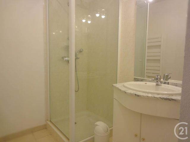 Appartement F2 à louer - 2 pièces - 45.28 m2 - NICE - 06 - PROVENCE-ALPES-COTE-D-AZUR - Century 21 Optimmo Appartement F2 à louer - 2 pièces - 45.28 m2 - NICE - 06 - PROVENCE-ALPES-COTE-D-AZUR - Century 21 Optimmo