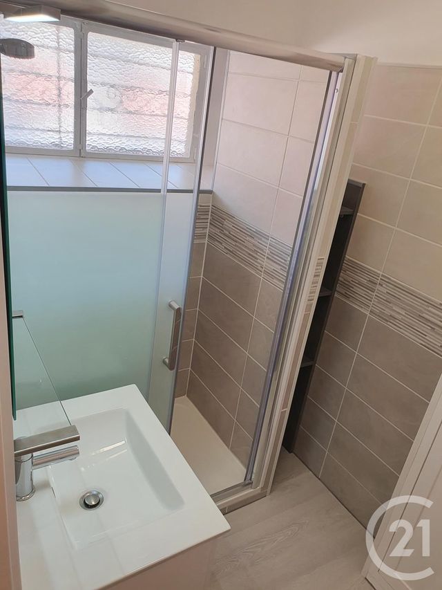 Appartement F3 à louer - 3 pièces - 64.57 m2 - NICE - 06 - PROVENCE-ALPES-COTE-D-AZUR - Century 21 Optimmo Appartement F3 à louer - 3 pièces - 64.57 m2 - NICE - 06 - PROVENCE-ALPES-COTE-D-AZUR - Century 21 Optimmo