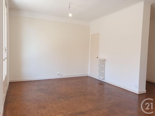 Appartement F3 à louer - 3 pièces - 64.57 m2 - NICE - 06 - PROVENCE-ALPES-COTE-D-AZUR - Century 21 Optimmo Appartement F3 à louer - 3 pièces - 64.57 m2 - NICE - 06 - PROVENCE-ALPES-COTE-D-AZUR - Century 21 Optimmo
