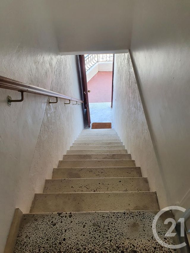 Afficher la photo en grand Appartement F2 à louer - 2 pièces - 45.45 m2 - LA ROQUETTE SUR VAR - 06 - PROVENCE-ALPES-COTE-D-AZUR - Century 21 Optimmo
