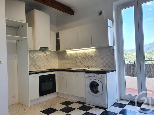 Afficher la photo en grand Appartement F2 à louer - 2 pièces - 45.45 m2 - LA ROQUETTE SUR VAR - 06 - PROVENCE-ALPES-COTE-D-AZUR - Century 21 Optimmo