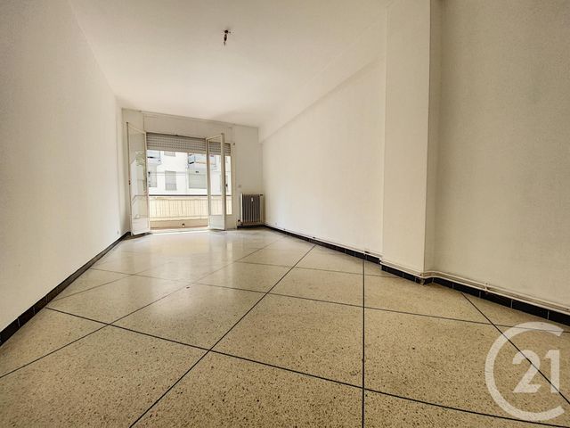 Afficher la photo en grand Appartement F2 à vendre - 2 pièces - 52.08 m2 - NICE - 06 - PROVENCE-ALPES-COTE-D-AZUR - Century 21 Optimmo