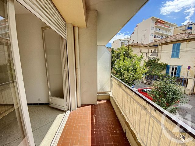 Afficher la photo en grand Appartement F2 à vendre - 2 pièces - 52.08 m2 - NICE - 06 - PROVENCE-ALPES-COTE-D-AZUR - Century 21 Optimmo