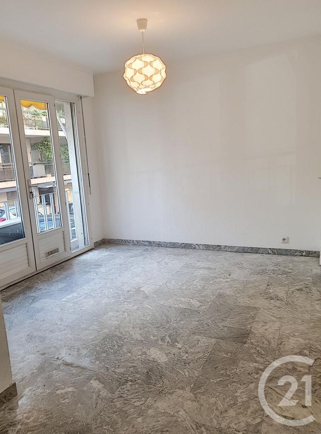 Appartement F1 à louer NICE