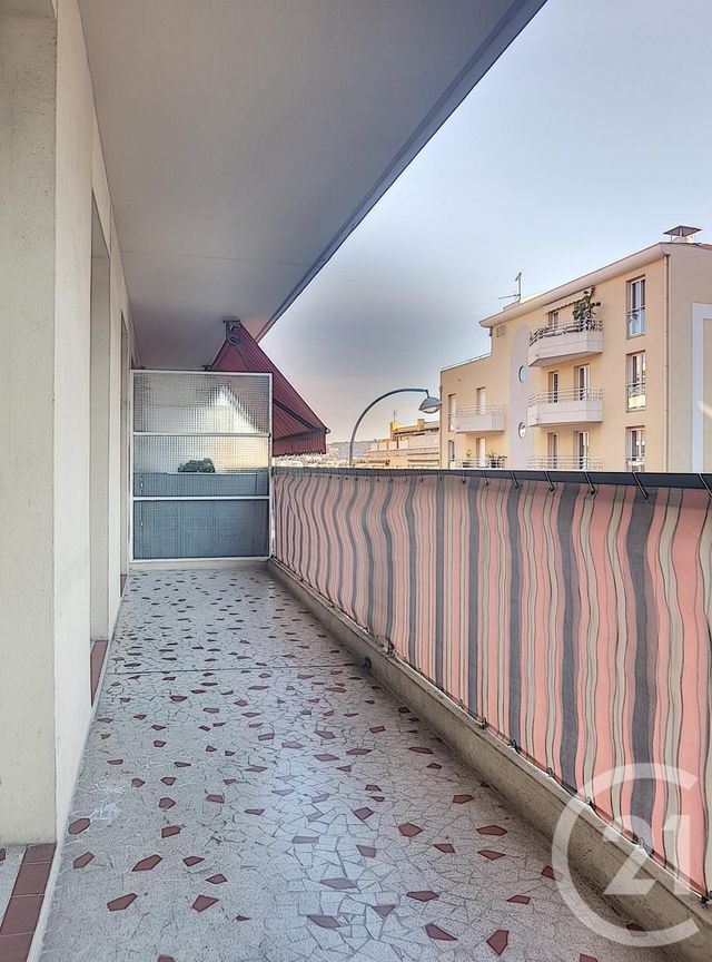 Appartement F2 à louer - 2 pièces - 47.04 m2 - NICE - 06 - PROVENCE-ALPES-COTE-D-AZUR - Century 21 Optimmo