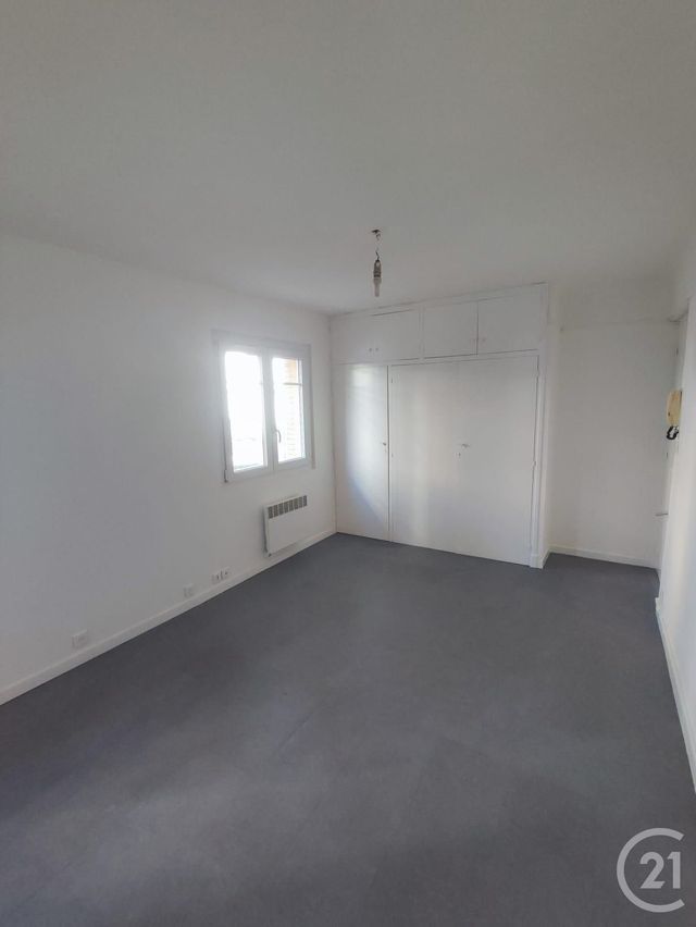 Appartement F1 à louer - 1 pièce - 22.82 m2 - ANTIBES - 06 - PROVENCE-ALPES-COTE-D-AZUR - Century 21 Optimmo