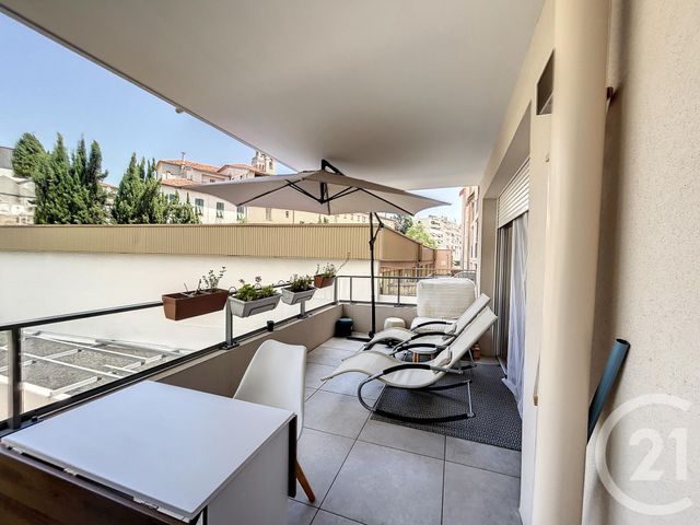 Appartement F2 à vendre - 2 pièces - 40.1 m2 - NICE - 06 - PROVENCE-ALPES-COTE-D-AZUR - Century 21 Optimmo