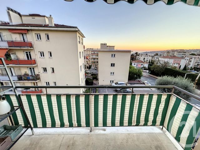 Appartement F3 à vendre - 3 pièces - 49.11 m2 - NICE - 06 - PROVENCE-ALPES-COTE-D-AZUR - Century 21 Optimmo