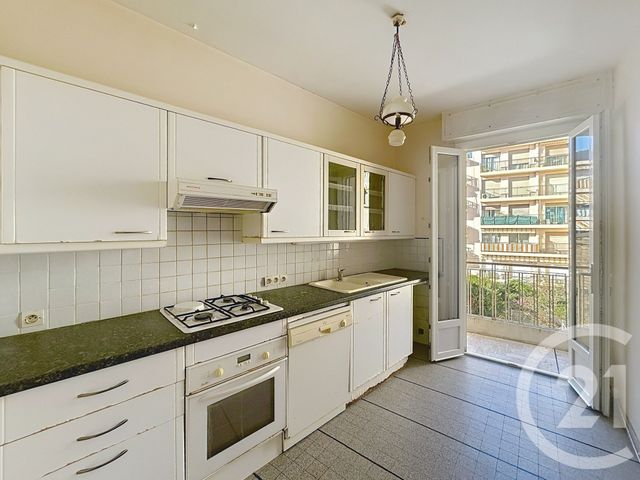 Afficher la photo en grand Appartement F2 à vendre - 2 pièces - 54.12 m2 - NICE - 06 - PROVENCE-ALPES-COTE-D-AZUR - Century 21 Optimmo
