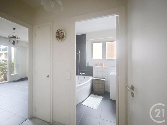 Appartement F2 à vendre - 2 pièces - 57.01 m2 - NICE - 06 - PROVENCE-ALPES-COTE-D-AZUR - Century 21 Optimmo