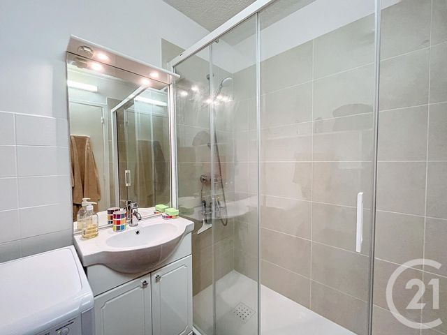 Appartement F3 à louer - 3 pièces - 60.41 m2 - NICE - 06 - PROVENCE-ALPES-COTE-D-AZUR - Century 21 Optimmo