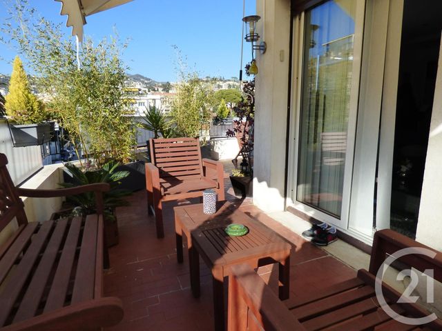 Appartement F1 à louer - 1 pièce - 23.6 m2 - NICE - 06 - PROVENCE-ALPES-COTE-D-AZUR - Century 21 Optimmo
