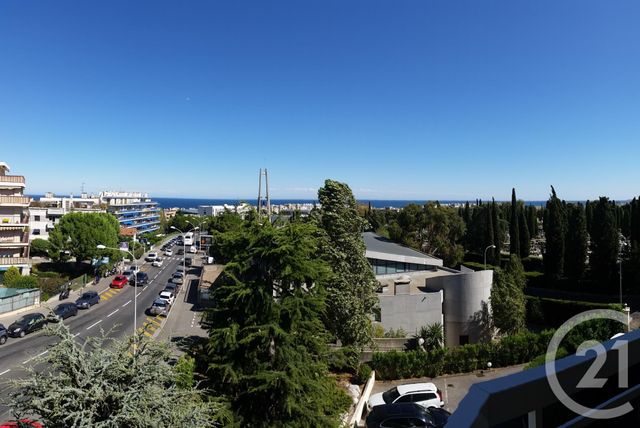 Appartement F3 à louer - 3 pièces - 63.7 m2 - NICE - 06 - PROVENCE-ALPES-COTE-D-AZUR - Century 21 Optimmo