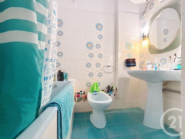 Appartement F3 à vendre - 3 pièces - 68.34 m2 - NICE - 06 - PROVENCE-ALPES-COTE-D-AZUR - Century 21 Optimmo