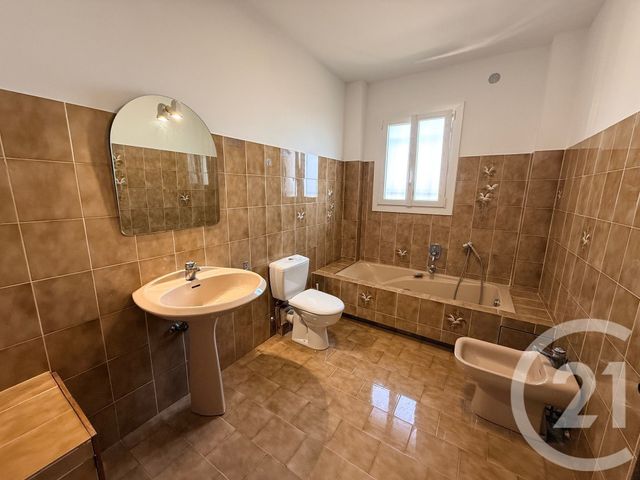 Appartement F5 à louer - 5 pièces - 160.0 m2 - LA COLLE SUR LOUP - 06 - PROVENCE-ALPES-COTE-D-AZUR - Century 21 Optimmo