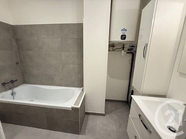 Appartement F4 à louer - 4 pièces - 70.0 m2 - NICE - 06 - PROVENCE-ALPES-COTE-D-AZUR - Century 21 Optimmo