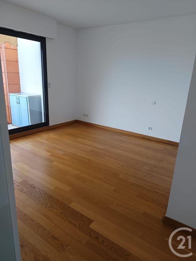 Appartement F4 à louer - 4 pièces - 123.55 m2 - VILLENEUVE LOUBET - 06 - PROVENCE-ALPES-COTE-D-AZUR - Century 21 Optimmo