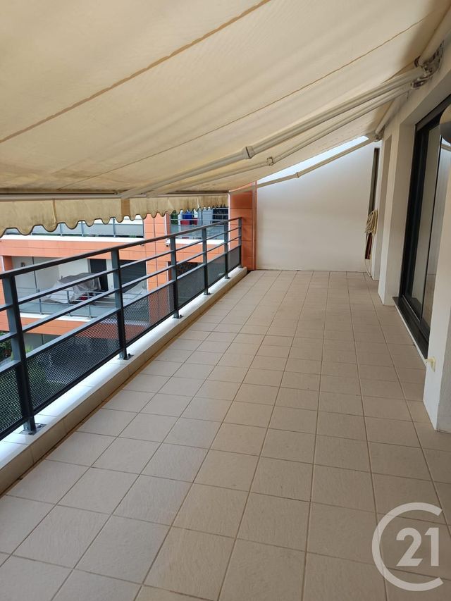 Appartement F4 à louer - 4 pièces - 123.55 m2 - VILLENEUVE LOUBET - 06 - PROVENCE-ALPES-COTE-D-AZUR - Century 21 Optimmo