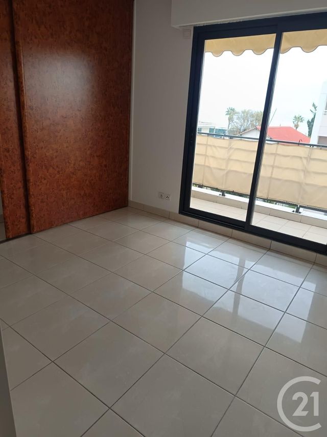 Appartement F4 à louer - 4 pièces - 123.55 m2 - VILLENEUVE LOUBET - 06 - PROVENCE-ALPES-COTE-D-AZUR - Century 21 Optimmo