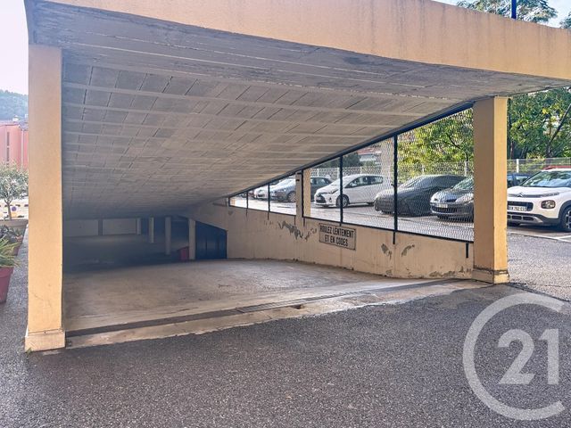 Afficher la photo en grand parking à vendre - 10.91 m2 - NICE - 06 - PROVENCE-ALPES-COTE-D-AZUR - Century 21 Optimmo