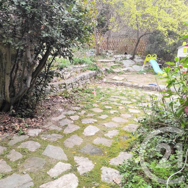 Appartement F2 à louer - 2 pièces - 31.11 m2 - ROQUEFORT LES PINS - 06 - PROVENCE-ALPES-COTE-D-AZUR - Century 21 Optimmo