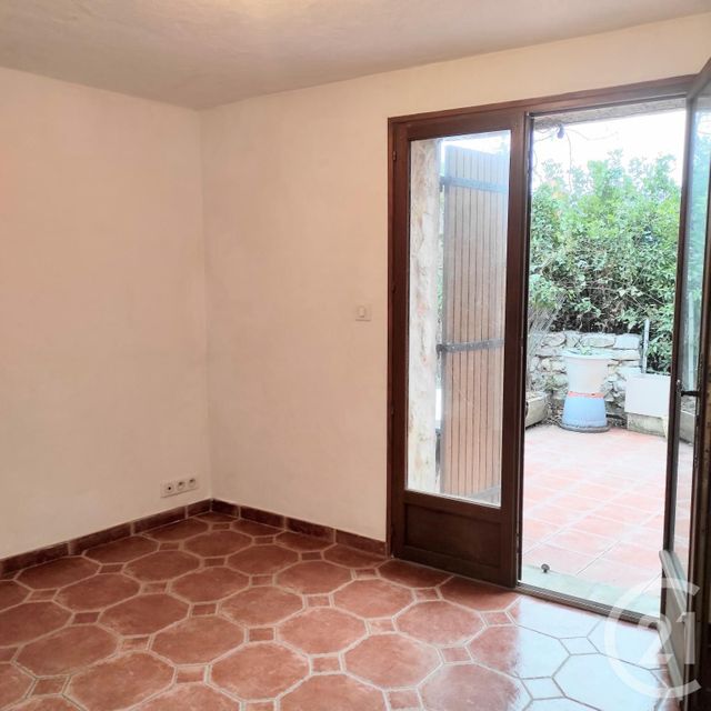 Appartement F2 à louer - 2 pièces - 31.11 m2 - ROQUEFORT LES PINS - 06 - PROVENCE-ALPES-COTE-D-AZUR - Century 21 Optimmo