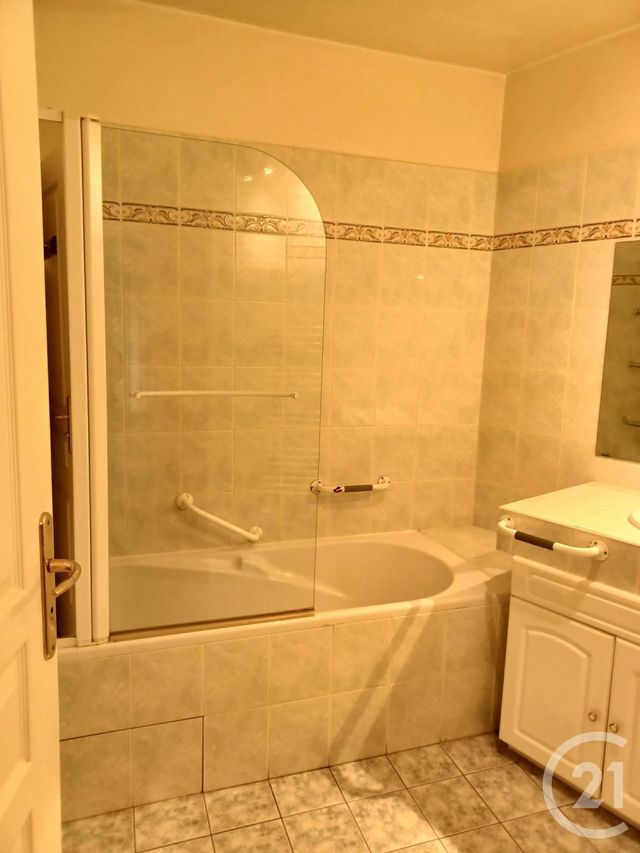 Afficher la photo en grand Appartement F2 à louer - 2 pièces - 42.12 m2 - NICE - 06 - PROVENCE-ALPES-COTE-D-AZUR - Century 21 Optimmo