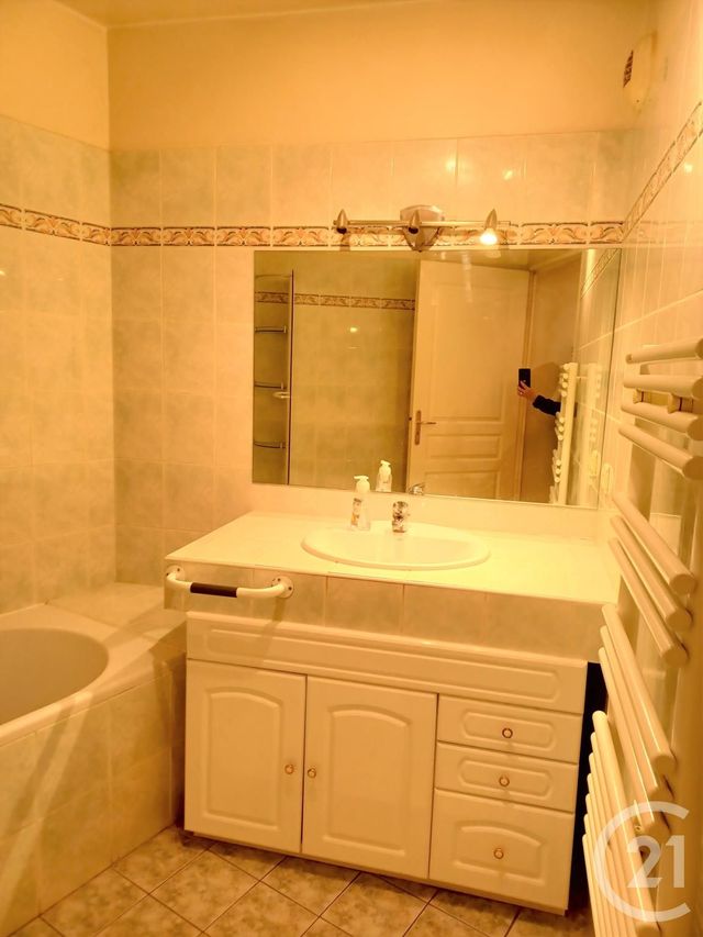 Afficher la photo en grand Appartement F2 à louer - 2 pièces - 42.12 m2 - NICE - 06 - PROVENCE-ALPES-COTE-D-AZUR - Century 21 Optimmo