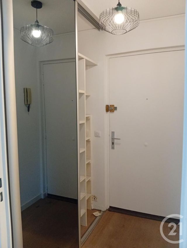 Appartement Studio à louer - 1 pièce - 30.32 m2 - NICE - 06 - PROVENCE-ALPES-COTE-D-AZUR - Century 21 Optimmo