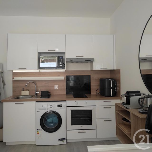 Appartement F2 à louer - 2 pièces - 35.03 m2 - NICE - 06 - PROVENCE-ALPES-COTE-D-AZUR - Century 21 Optimmo