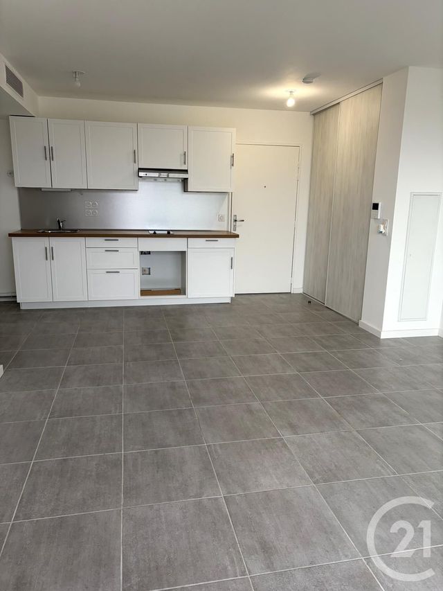 Appartement F2 à louer - 2 pièces - 45.87 m2 - NICE - 06 - PROVENCE-ALPES-COTE-D-AZUR - Century 21 Optimmo