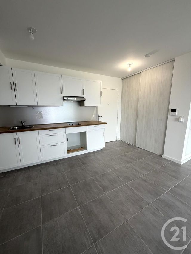 Appartement F2 à louer - 2 pièces - 45.87 m2 - NICE - 06 - PROVENCE-ALPES-COTE-D-AZUR - Century 21 Optimmo