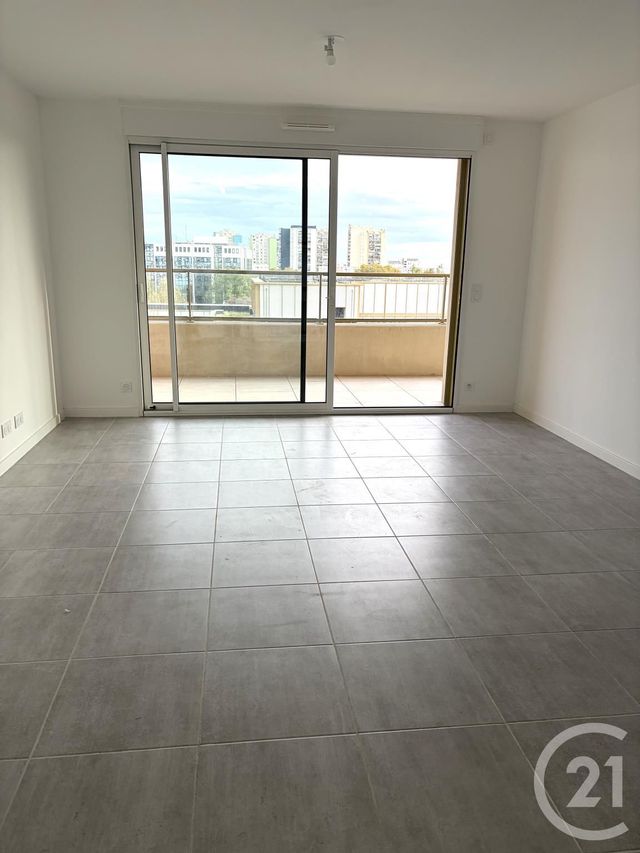 Appartement F2 à louer - 2 pièces - 45.87 m2 - NICE - 06 - PROVENCE-ALPES-COTE-D-AZUR - Century 21 Optimmo