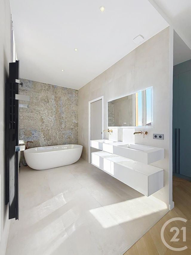 maison à vendre - 9 pièces - 285.0 m2 - NICE - 06 - PROVENCE-ALPES-COTE-D-AZUR - Century 21 Optimmo