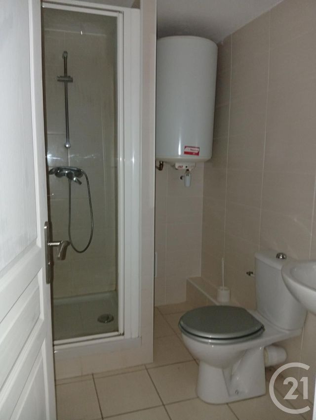 Appartement Studio à louer - 1 pièce - 28.09 m2 - LE BROC - 06 - PROVENCE-ALPES-COTE-D-AZUR - Century 21 Optimmo